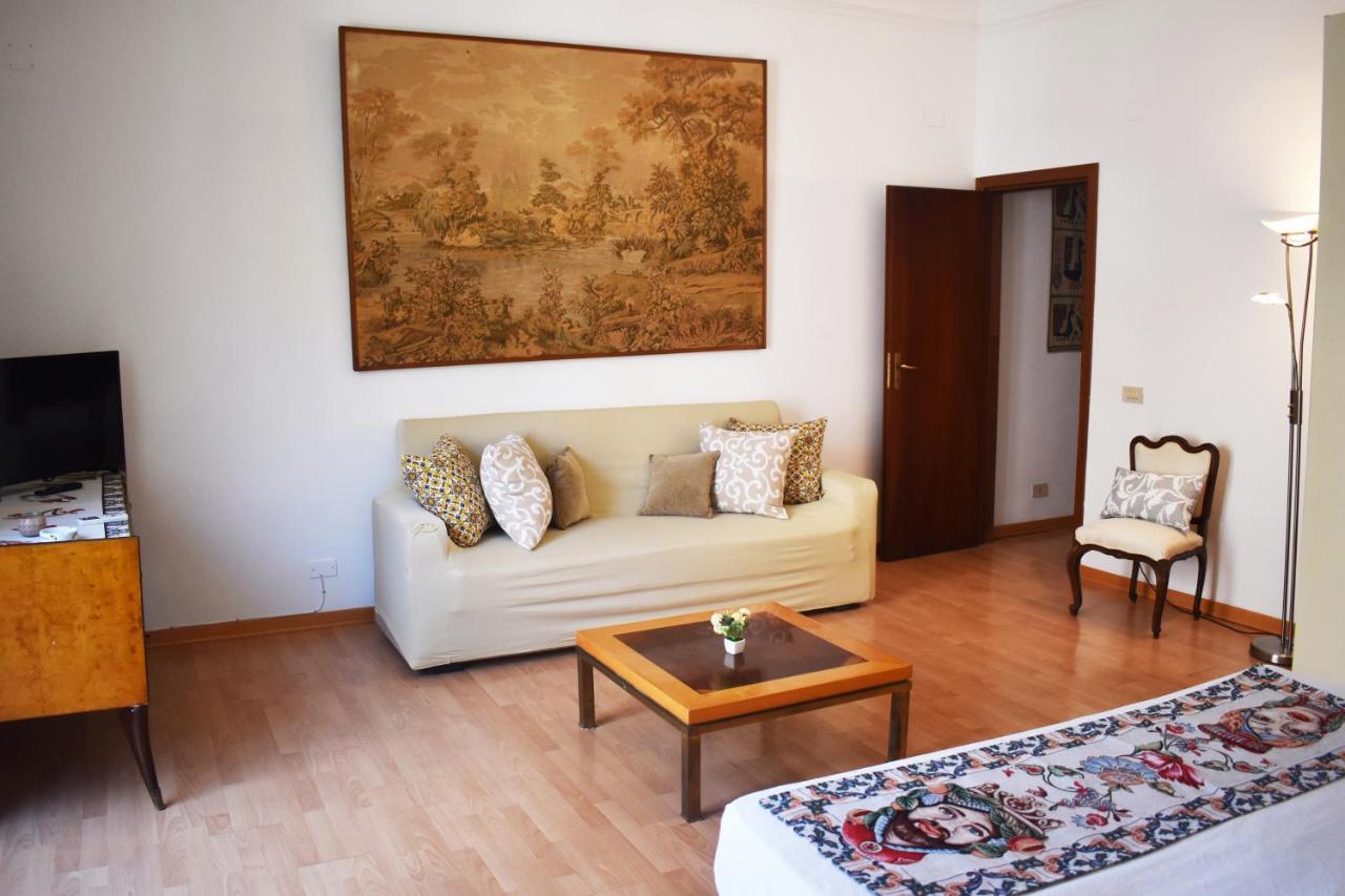 Appartamento Nel Centro Storico Di Palermo - Via Meli'S House Dış mekan fotoğraf